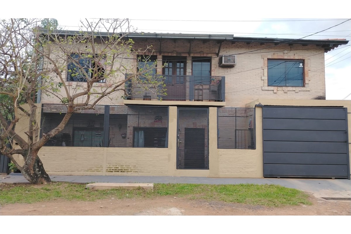 Casa en venta en Mariano Roque Alonso, San Luis - foto 1
