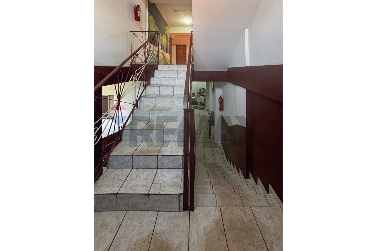 VENDO HOTEL EN CIUDAD DEL ESTE ZONA TERMINAL — foto 3