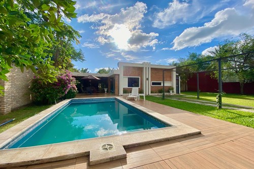 Casa-Venta-A cuatro Cuadra del Country Club de San Bernardino, San Bernardino — foto 2