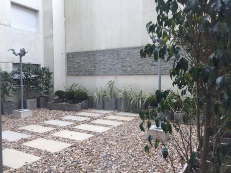 Vivienda U Oficina- Prox. Punta Carretas Shopping