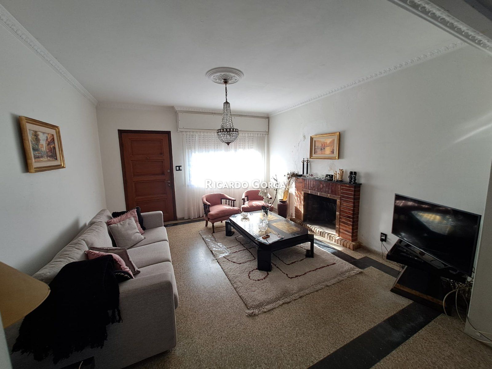 Casa PU en venta 3 dormitorios Patio Garaje Cochera Barbacoa en Atahualpa