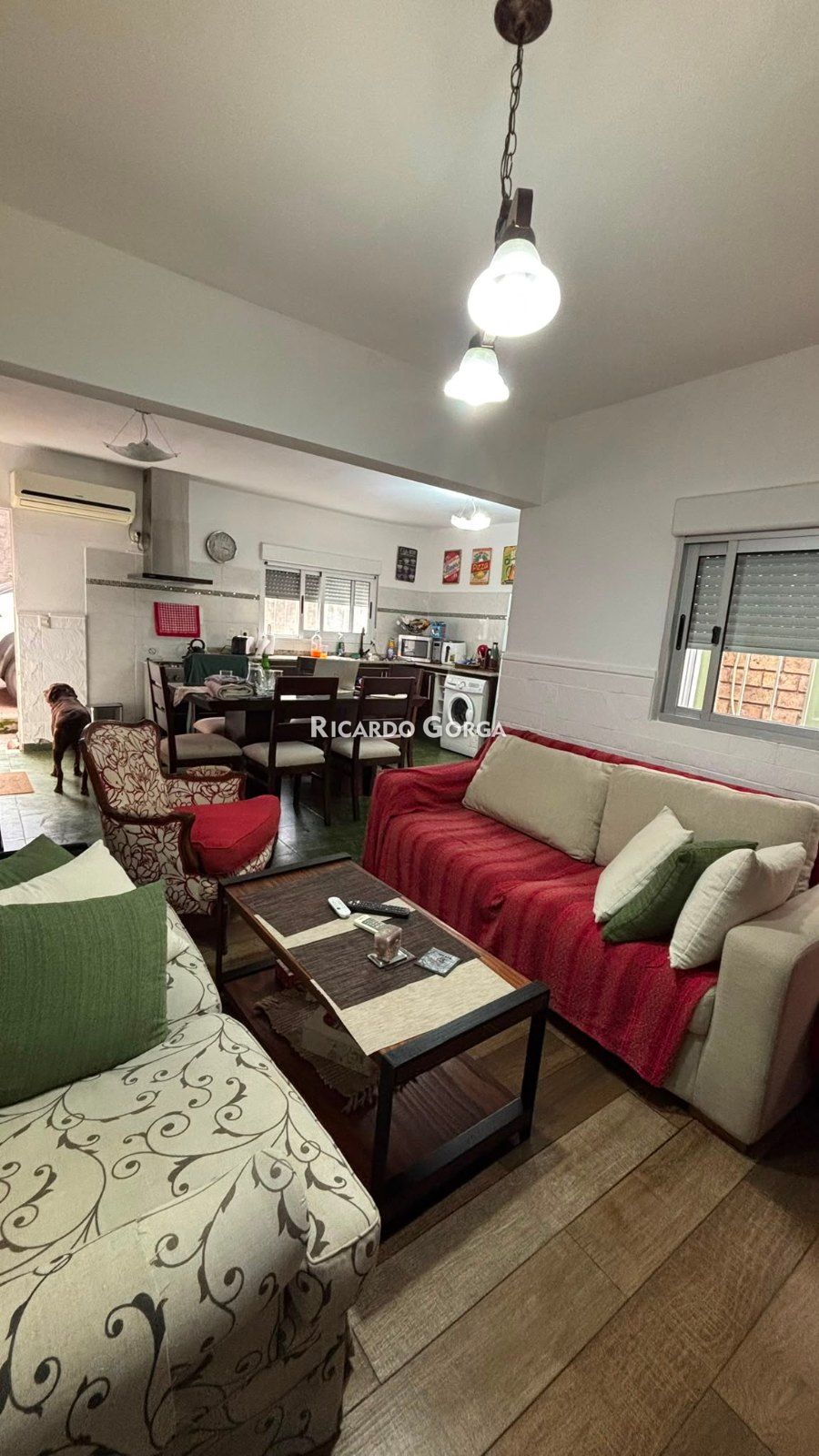 Venta Casa Padrón Único 2 dormitorios, patio c/parrillero y cocheras en La Teja