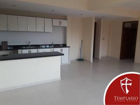 Venta.- 69,000 $us Depto 3 Dorm Zona Uagrm