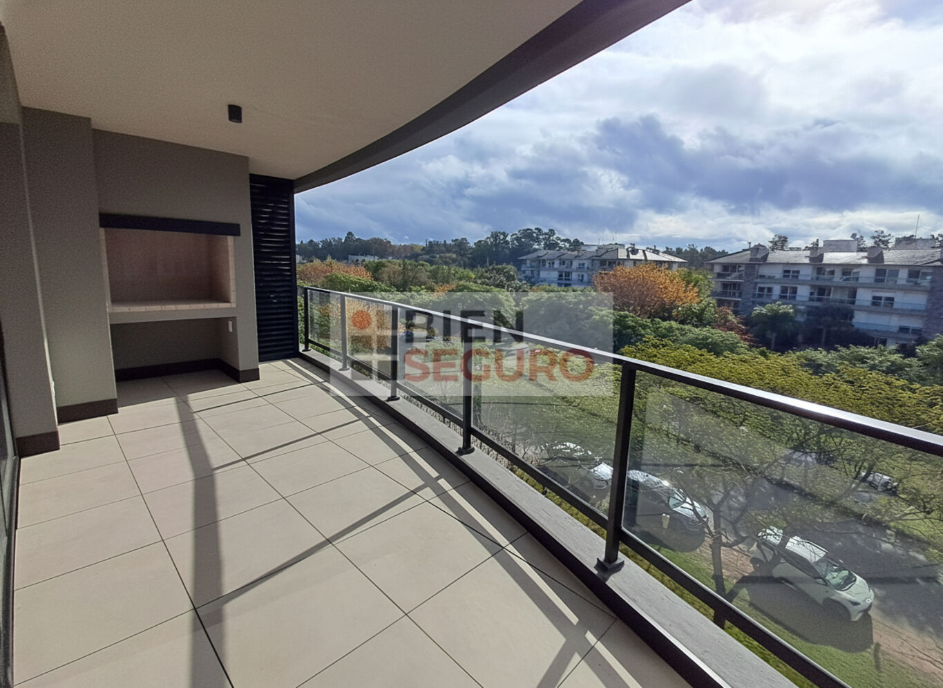 Penthouse de 3 dormitorios en alquiler en Carrasco Norte. Con piscina y excelentes amenities · Foto 4