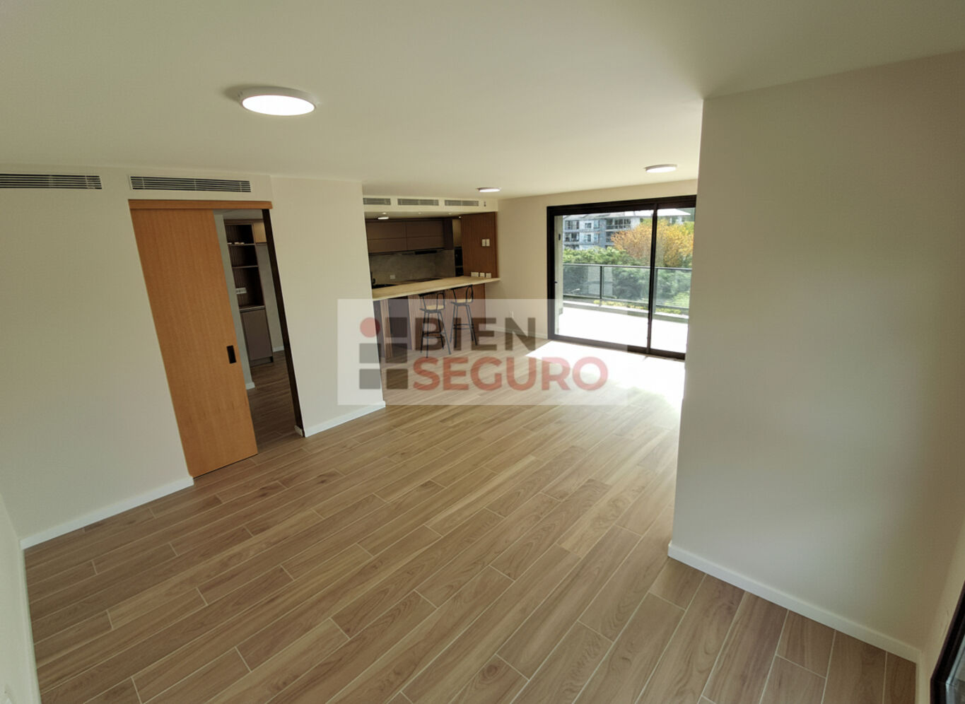 Penthouse de 3 dormitorios en alquiler en Carrasco Norte. Con piscina y excelentes amenities · Foto 9