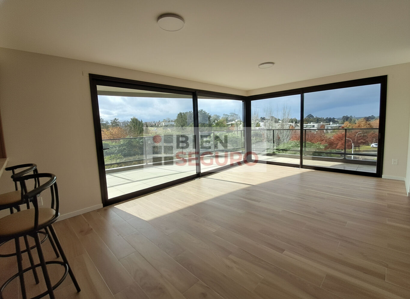 Penthouse de 3 dormitorios en alquiler en Carrasco Norte. Con piscina y excelentes amenities · Foto 2