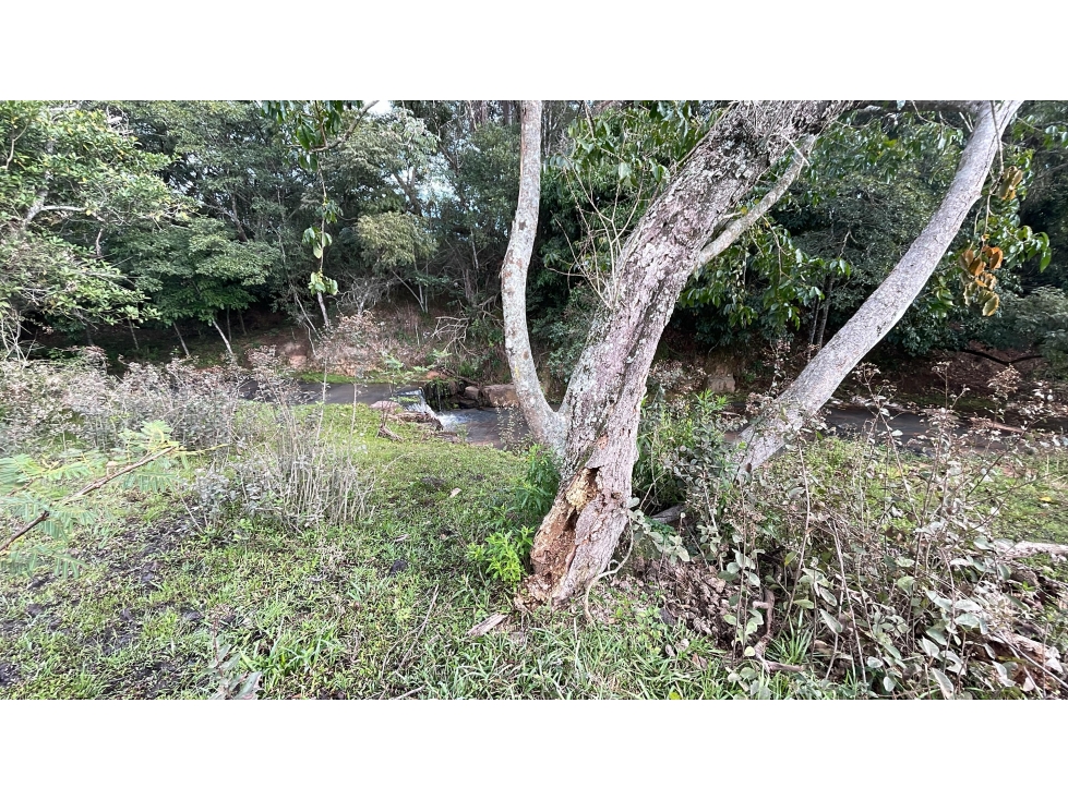 Propiedad de 7 hectáreas en Atyra ????????☀️ con cascada — foto 3