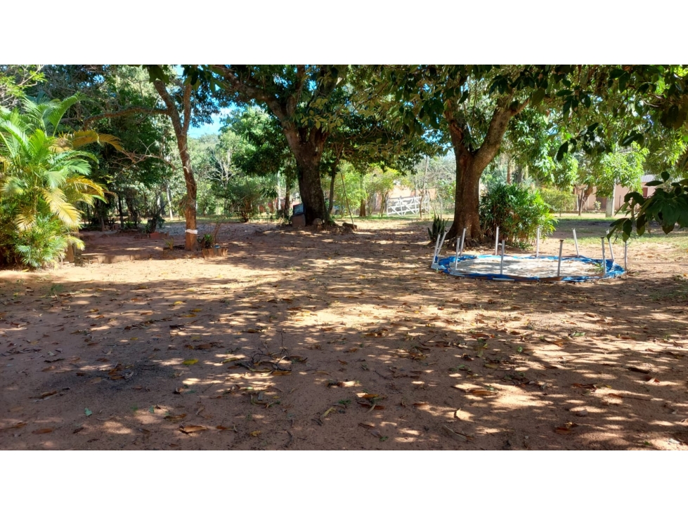 VENDO HERMOSO TERRENO EN LIMPIO: 1800 m2  Dimensiones: 60x30 m2 — foto 2