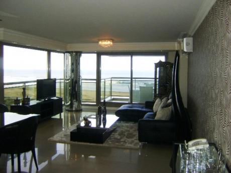 Apartamentos En Playa Brava: Dga146a