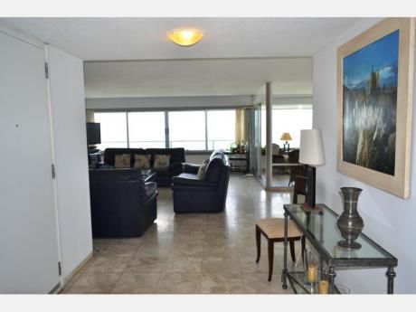 Apartamentos En Playa Brava: Dga2178a