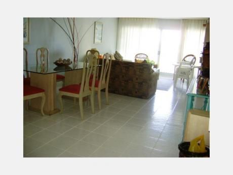 Apartamentos En Playa Mansa: Dga461a
