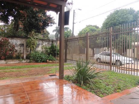 Alquilo Bo. Felicidad Lambare Hermosa Casa