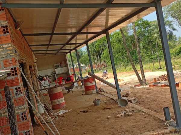 SE VENDE AMPLIO TERRENO EN ARROYOS Y ESTEROS — foto 2