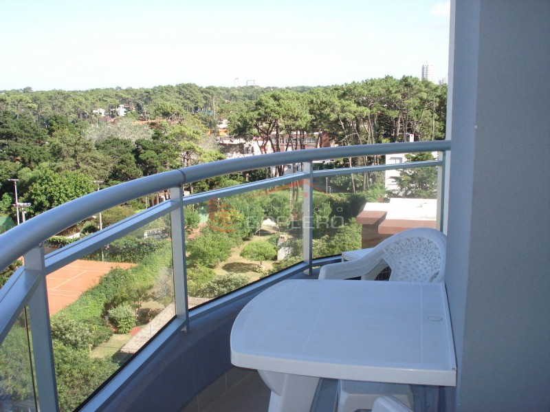 Apartamento en alquiler en Punta del Este, zona Roosevelt cerca de Shopping *2 dormitorios · Foto 1