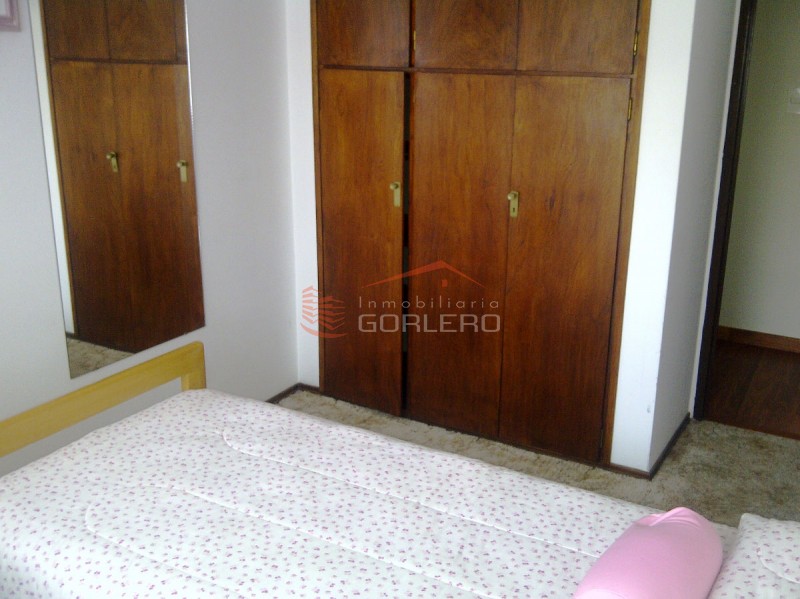 Venta y alquiler de apartamento en zona de playa Mansa *3 dormitorios · Foto 7
