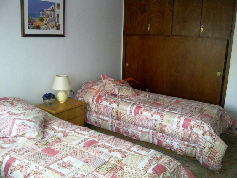 Venta y alquiler de apartamento en zona de playa Mansa *3 dormitorios · Foto 5