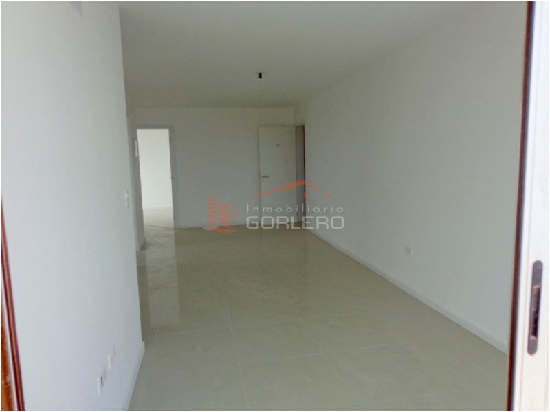 Apartamento en alquiler anual de 2 dormitorios en Centro de Maldonado · Foto 3