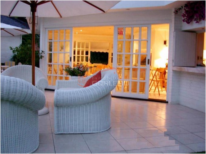 Alquiler anual y de verano - Espectacular Chalet en Punta del Este, zona Cantegril *5 dormitorios · Foto 8