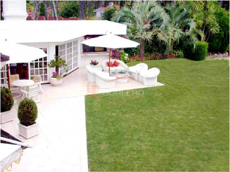 Alquiler anual y de verano - Espectacular Chalet en Punta del Este, zona Cantegril *5 dormitorios · Foto 7