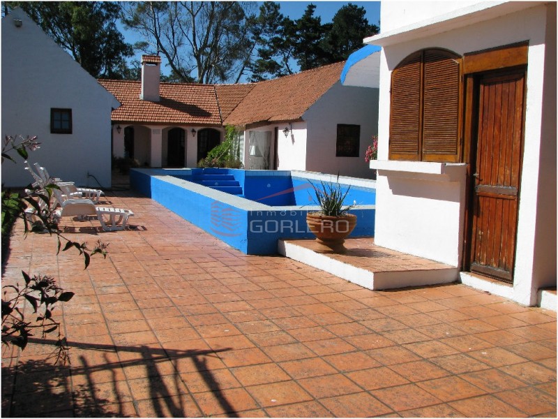 CASA EN VENTA Y ALQUILER EN PUNTA DEL ESTE, ZONA GOLF · Foto 5