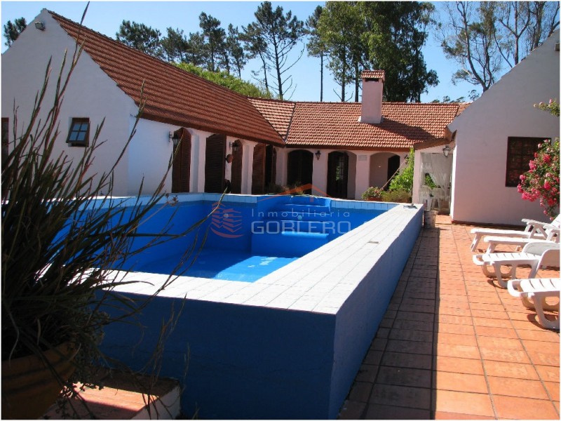CASA EN VENTA Y ALQUILER EN PUNTA DEL ESTE, ZONA GOLF · Foto 3