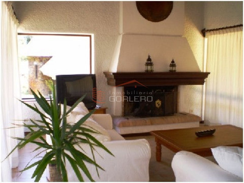 Casa en Venta y Alquiler en Punta del Este, zona Lugano a poca distancia del Shopping · Foto 5