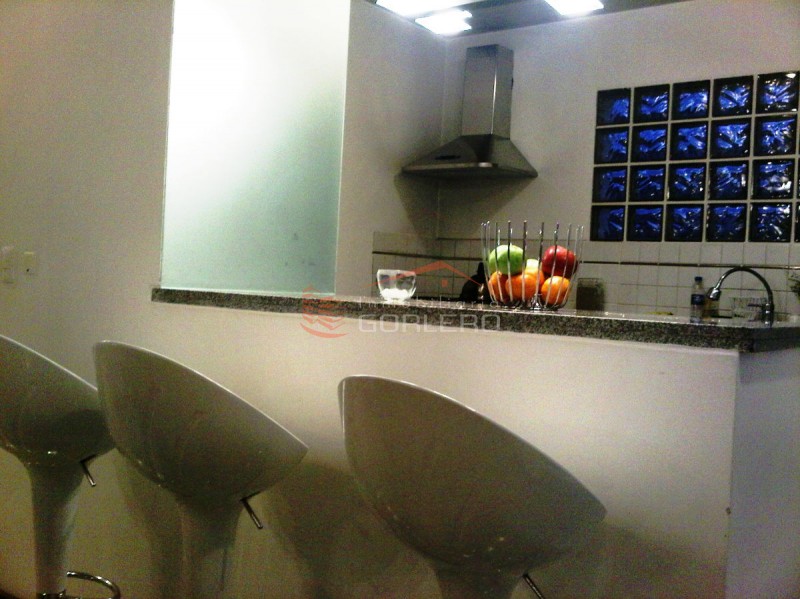 Casa en venta y Alquiler en Punta del Este, Brava a 2 cuadras del mar, moderna, minimalista, con piscina · Foto 5