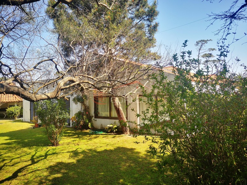 Casa de 4 dormitorios en venta y alquiler en Punta del Este, playa mansa, cerca del mar · Foto 4