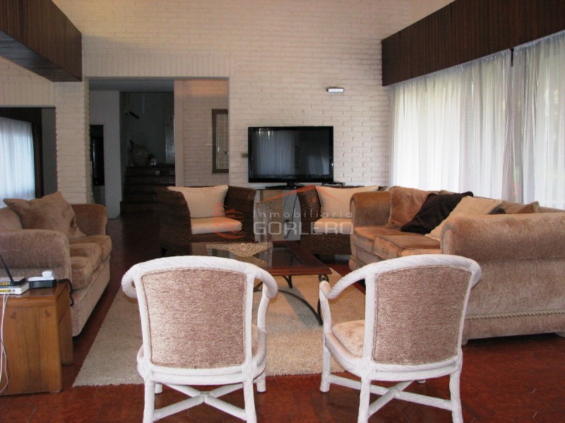 Venta y Alquiler de casa en Punta del Este, zona de Cantegril · Foto 7