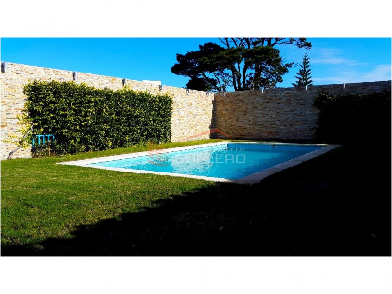 Casa en venta y alquiler en Punta del Este, Mansa a sólo 100 mts del mar! · Foto 1