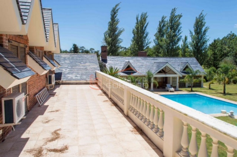 Casa 6 dormitorios, piscina, venta o alquiler en Beverly Hills - Punta del Este · Foto 6