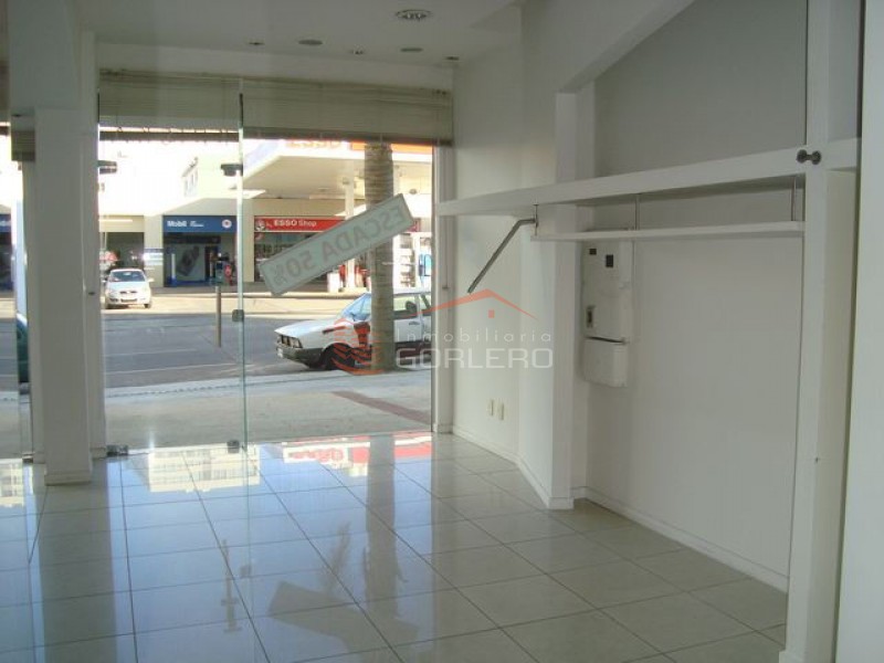 Local en Punta del Este, Península · Foto 6