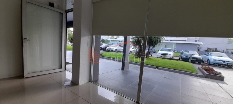 Local Comercial en alquiler anual de 45 m2 en Roosevelt - Punta del Este · Foto 3