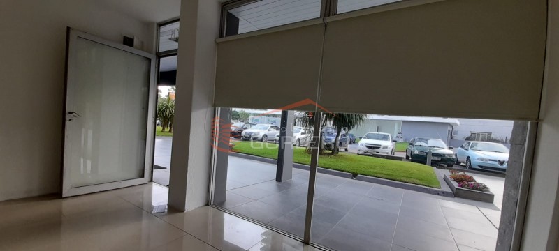 Local Comercial en alquiler anual de 45 m2 en Roosevelt - Punta del Este · Foto 1