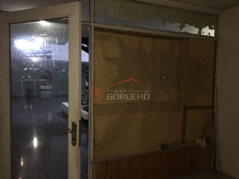 Alquiler y venta de local en Punta del Este, Península, en Galería · Foto 6