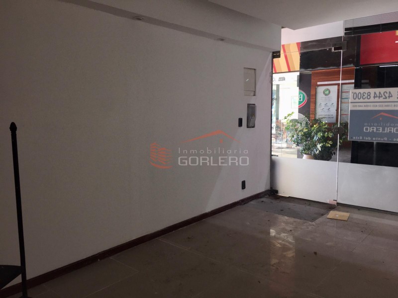Venta y alquiler de LOCAL en Gorlero, Península, Punta del Este · Foto 5