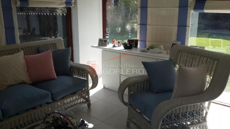 Casa de 3 dormitorios con barbacoa en alquiler anual y venta en Jardines de Córdoba · Foto 4