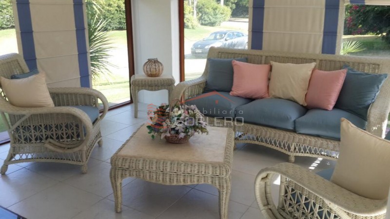 Casa de 3 dormitorios con barbacoa en alquiler anual y venta en Jardines de Córdoba · Foto 1