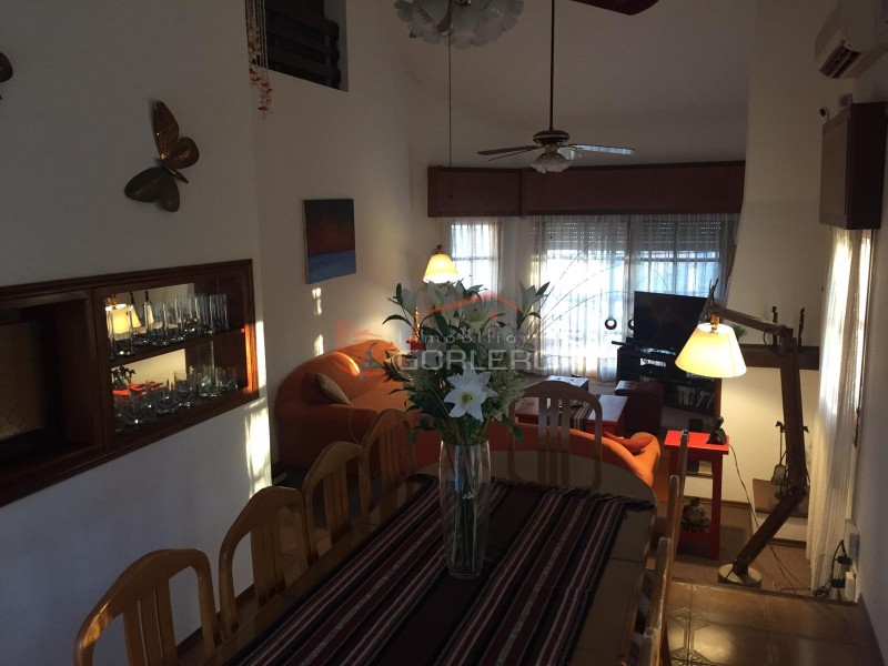 Casa en alquiler  en Punta del Este zona Cantegril con  8 dormitorios, piscina y parrillero · Foto 5