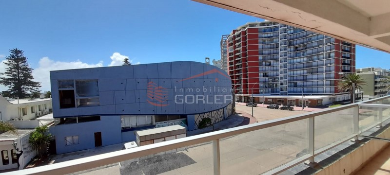 Apartamento en alquiler anual de 1 dormitorio y medio con cochera en Peninsula - Punta del Este · Foto 5