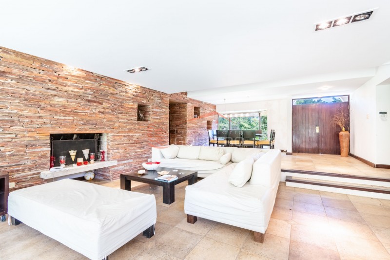 Alquiler de casa en Punta del Este, San Rafael de 4 dormitorios con Pisicina · Foto 2