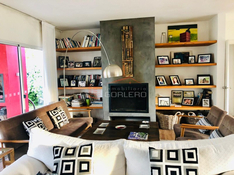 2 Casas - 5 dormitorios 3 baños en barrio privado · Foto 4