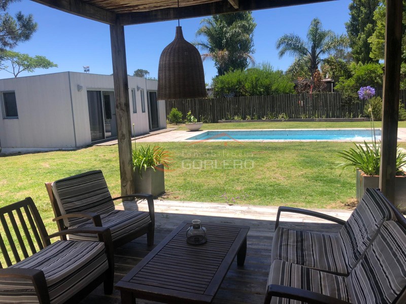 2 Casas - 5 dormitorios 3 baños en barrio privado · Foto 3