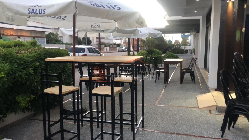 Venta de llave de local comercial al frente de 112 m2 en Península y traspaso de alquiler. · Foto 1