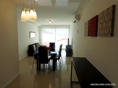 Apartamentos En Playa Mansa: Gor1496a