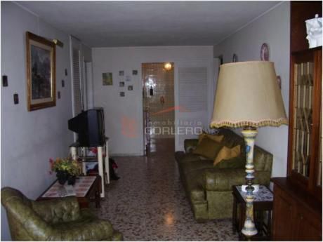 Apartamentos En Península: Gor2722a