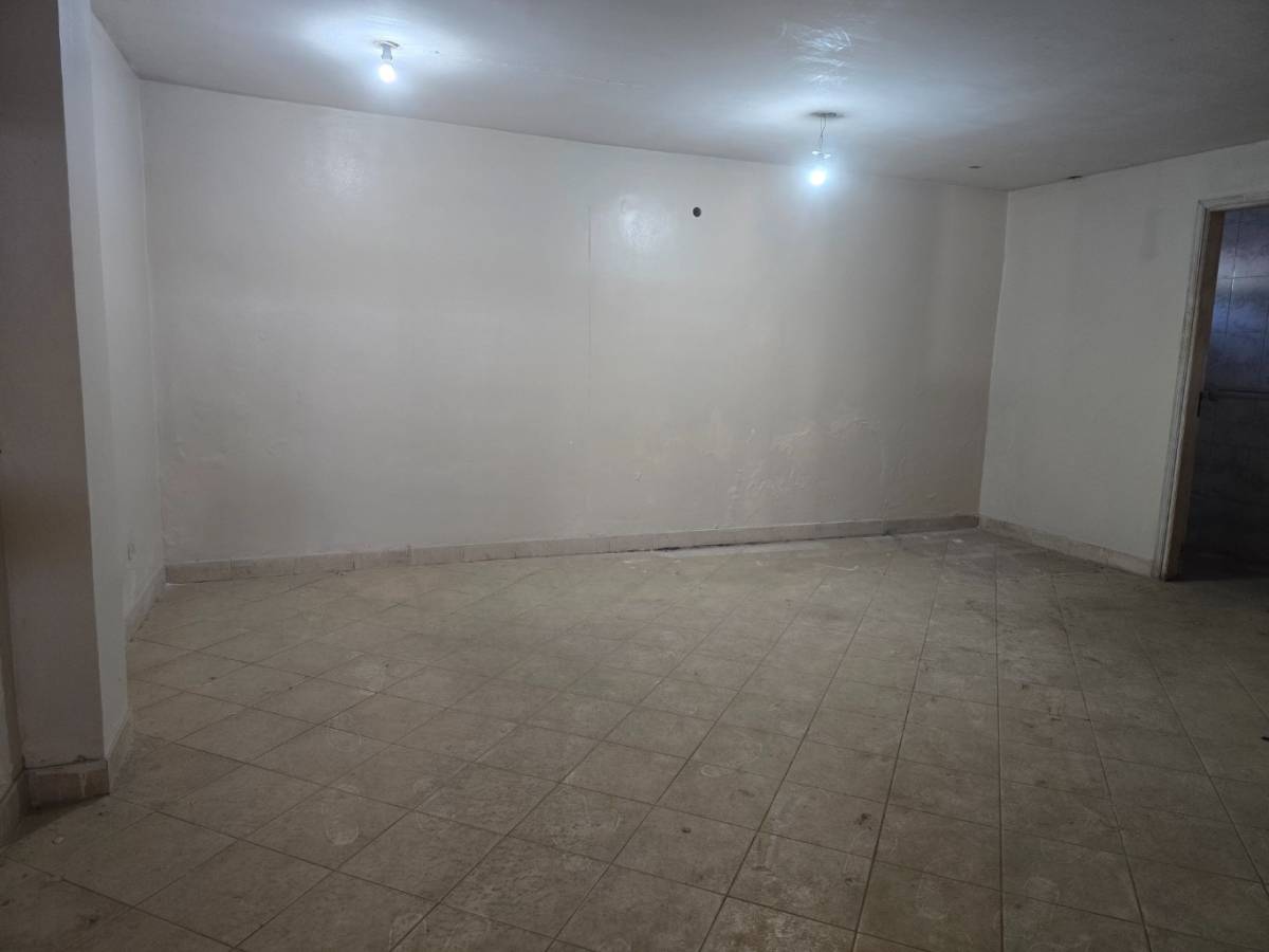 Alquiler amplio Local Comercial — foto 3