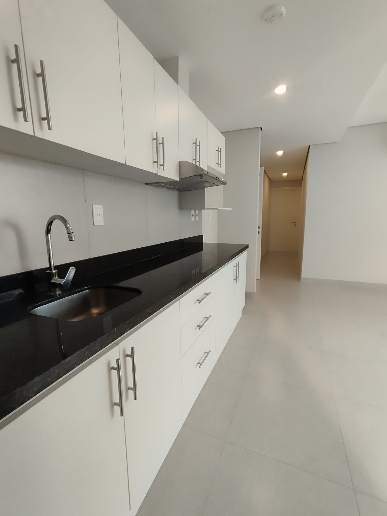 Alquilo departamento a estrenar zona Mcal Lopez y Madamme Lynch — foto 3