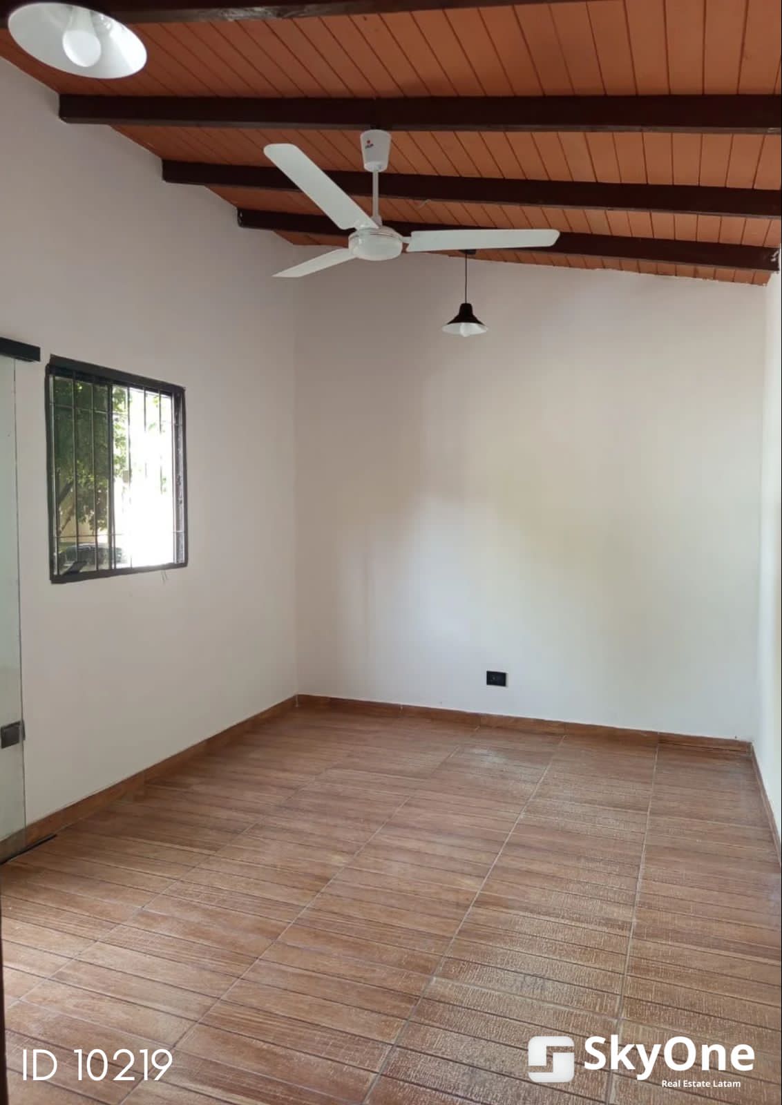 ALQUILER DE  SALON ZONA TERMINAL DE ASUNCION — foto 2