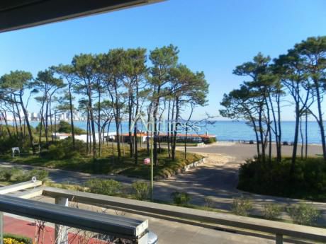 Apartamentos En Playa Mansa